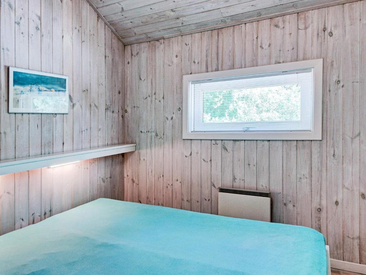8 Person Holiday Home In Nex Vester Somarken 外观 照片