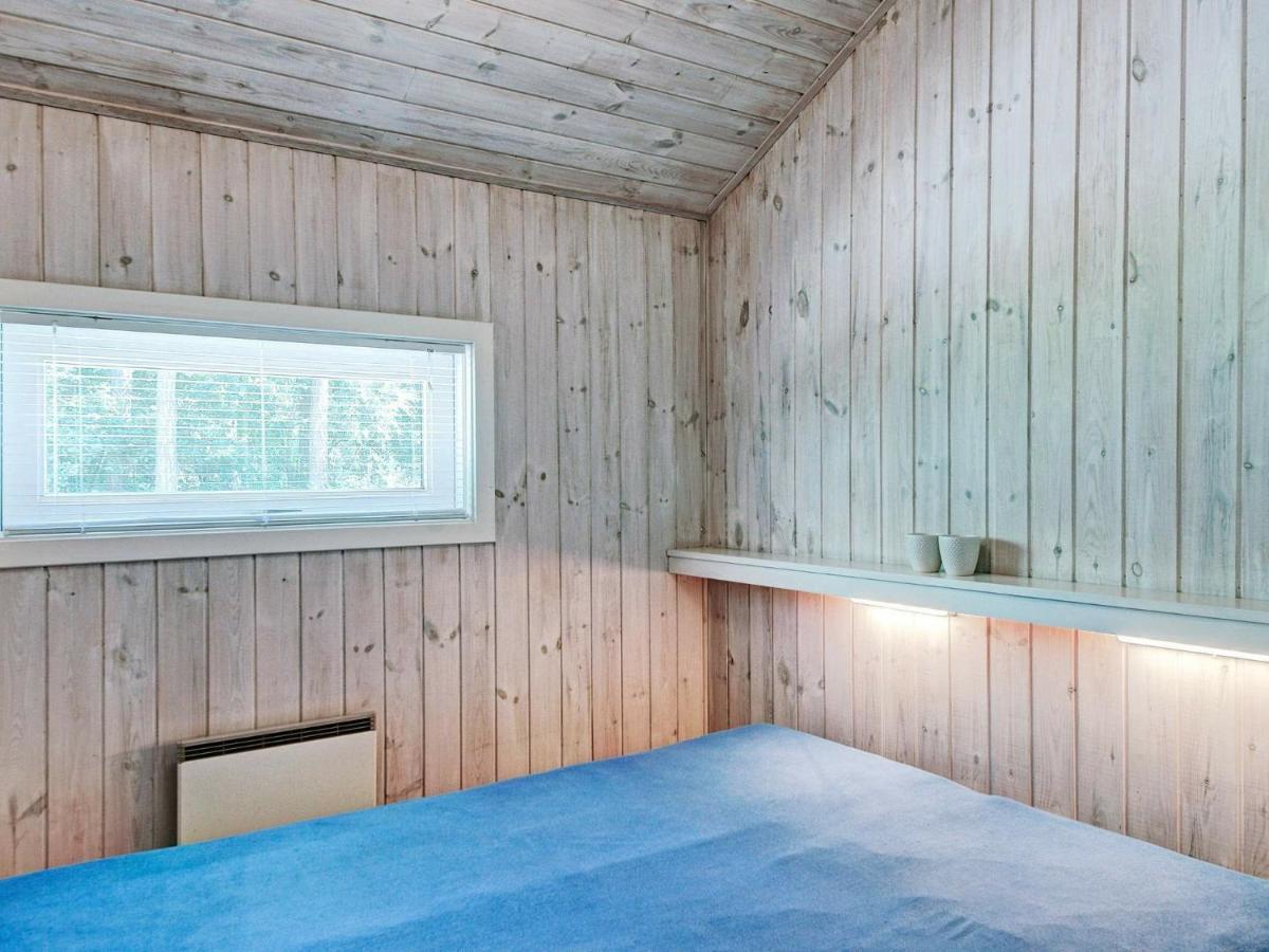 8 Person Holiday Home In Nex Vester Somarken 外观 照片